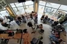 Απ' τα Λαδάδικα στον Βαρδάρη teaser image