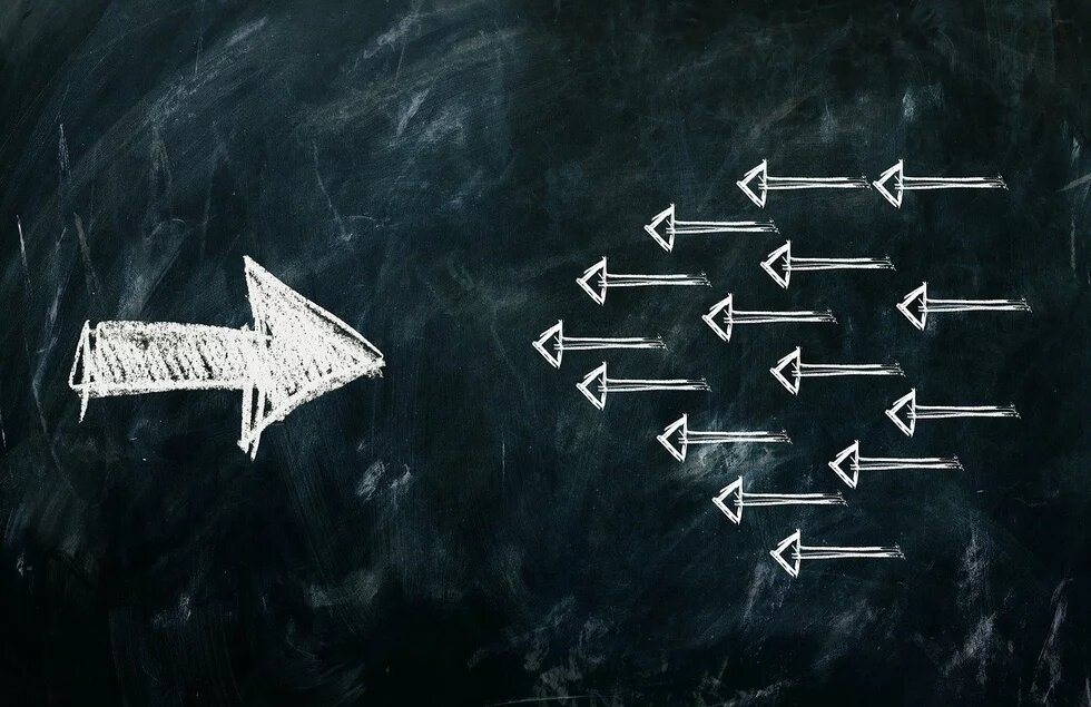 Eco-SLAPPs: Ο νομικός εκφοβισμός ως όπλο φίμωσης των υπερασπιστών του περιβάλλοντος και του δημόσιου χώρου