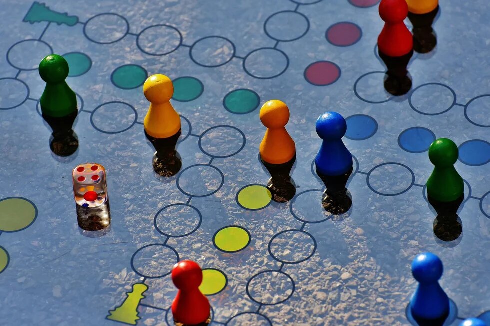 Bridging principles and practice: An intersectional toolkit for Green Foreign Policy